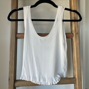 Ribbed Tank